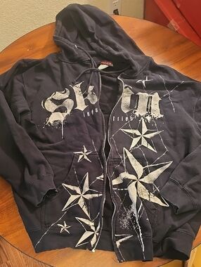 Skin Men’s Navy Blue Zip-Up Hoodie with White Star Graphics
